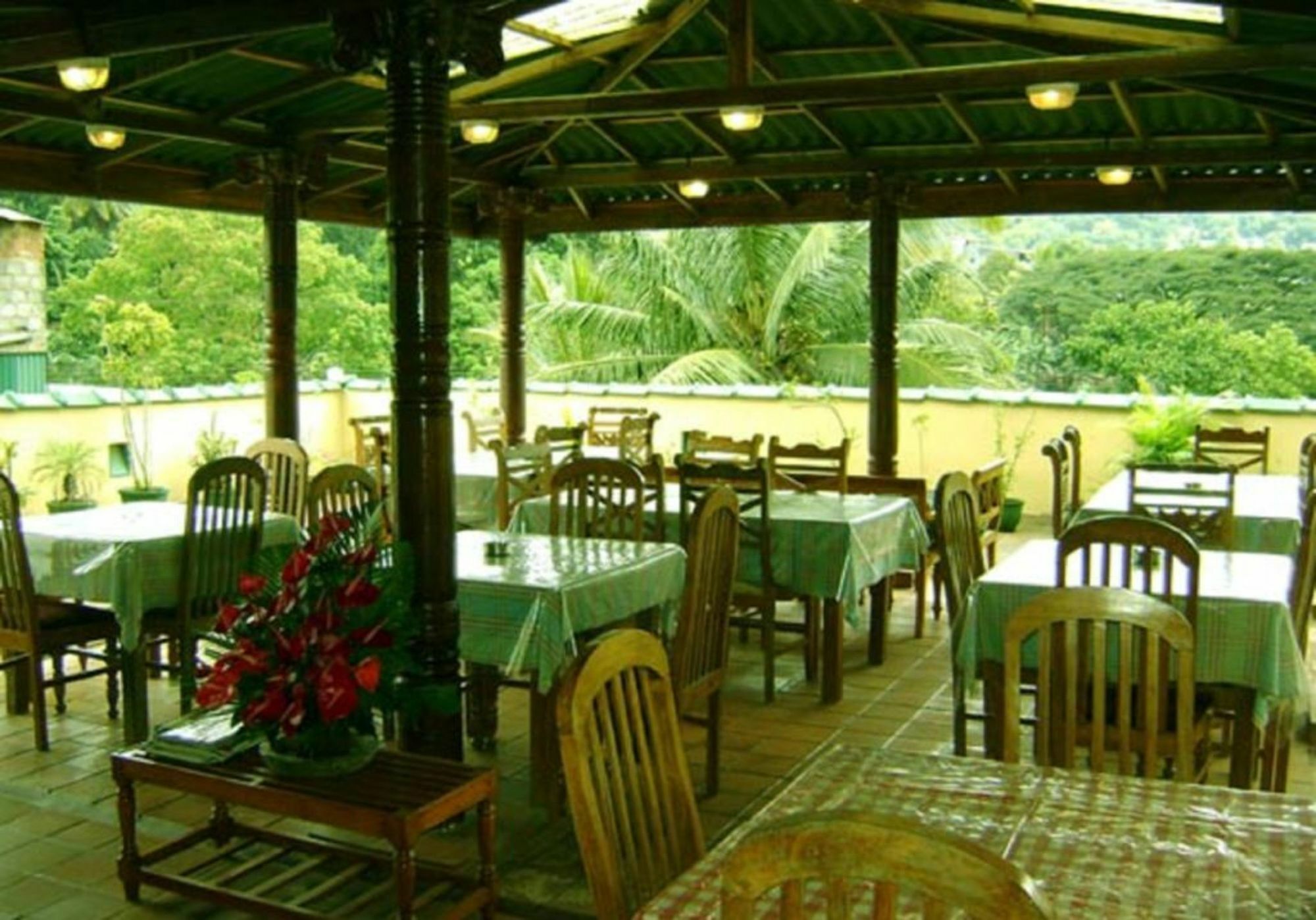 Palm Garden Home Stay Deiyannewela Exterior foto